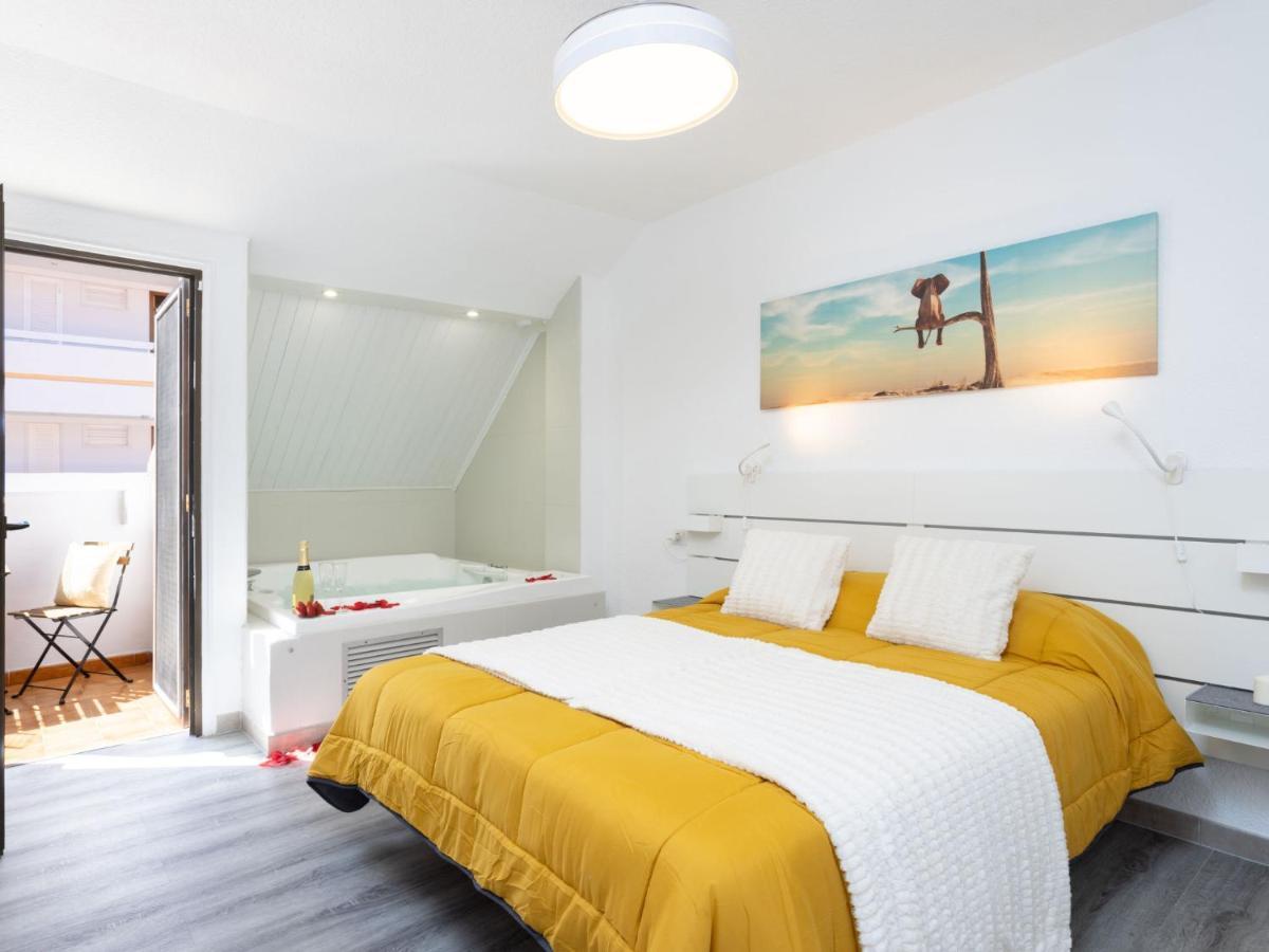 Apartment Deluxe Altemar By Interhome Playa de las Américas Eksteriør billede